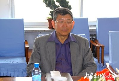 新加坡国立教育学院院长李盛光一行访问我校，共话教育合作与交流